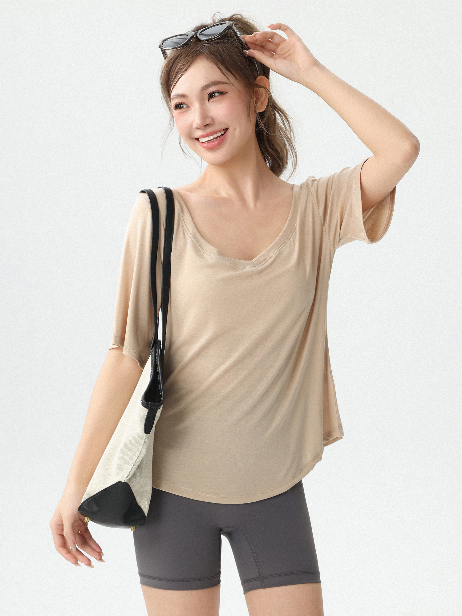 New Loose Women's Yoga Wear V- - Yoga Fitness Wear のレビューと価格