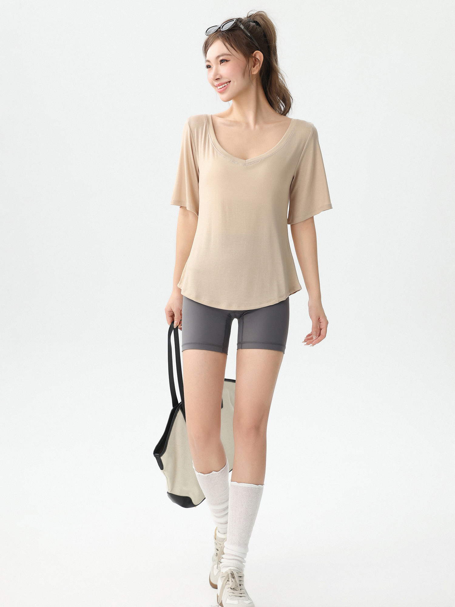 New Loose Women's Yoga Wear V- - Yoga Fitness Wear のレビューと価格
